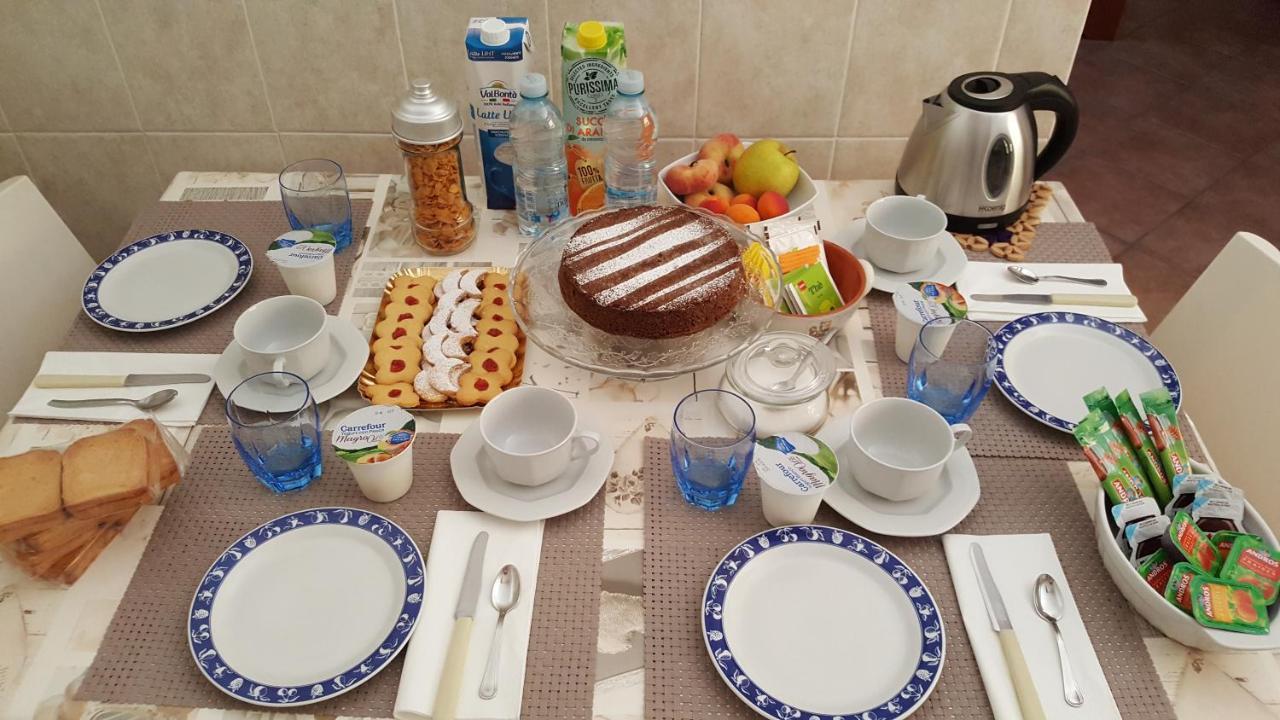 Bed and Breakfast La Taverna Di Tony Montalto Dora Экстерьер фото