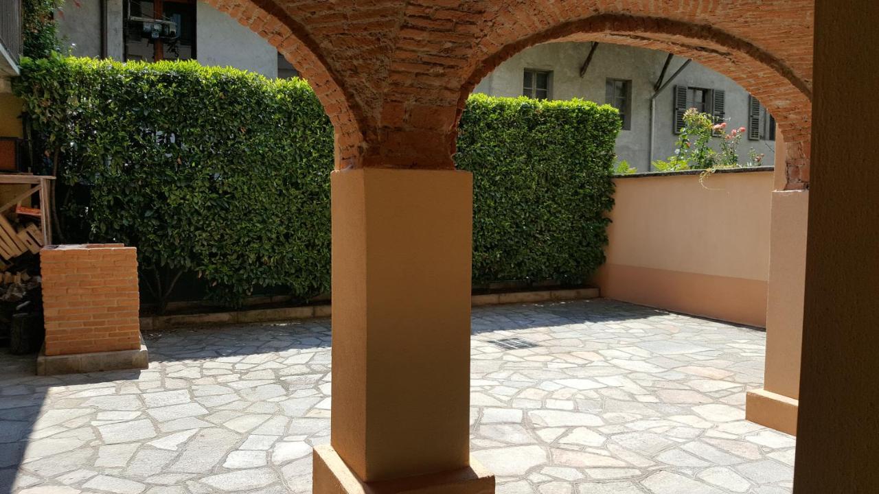 Bed and Breakfast La Taverna Di Tony Montalto Dora Экстерьер фото